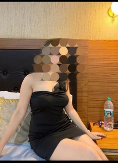 Nayara Singh Real Meet and Cam Show - escort in Kochi Photo 1 of 2