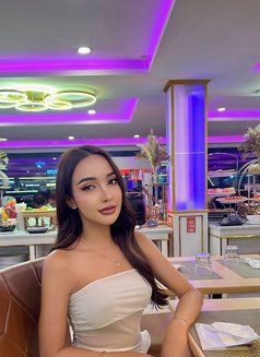 Nayef Vip Massage - Acompañantes transexual in Dubai Photo 8 of 11