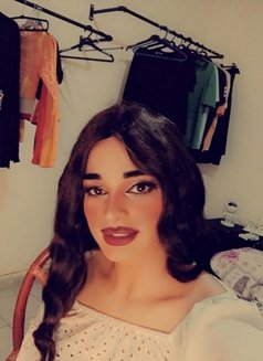 AGWAN - Transsexual escort in Beirut Photo 15 of 16