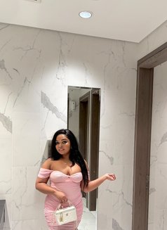 Nayna - escort in Dubai Photo 2 of 4