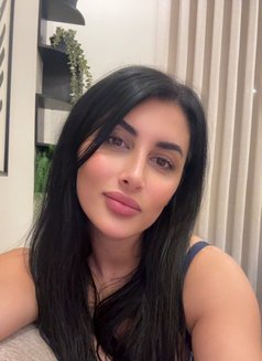 Naz - escort in Jeddah Photo 1 of 4