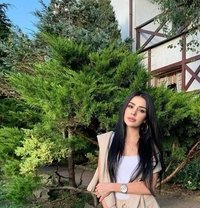 Nazan - escort in İstanbul Photo 6 of 7