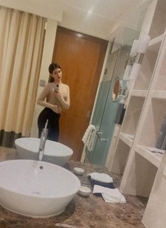 Nazia - Transsexual escort in Pune Photo 17 of 20