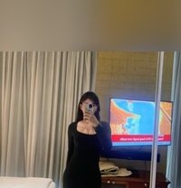 Nazia - Transsexual escort in Pune Photo 16 of 17