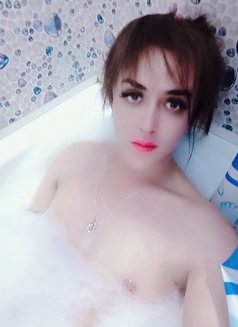 Nazli - Transsexual escort in İstanbul Photo 2 of 12