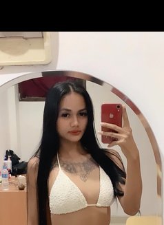 Nazma Azzura - Acompañantes transexual in Jakarta Photo 8 of 9