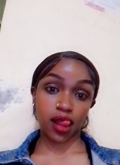 Nazrah - escort in Nairobi Photo 2 of 4