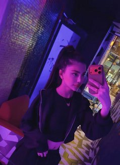 Nazrin - Transsexual escort in Riyadh Photo 28 of 30