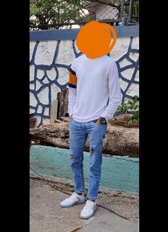 Nb07 - Acompañantes masculino in Mumbai Photo 1 of 1