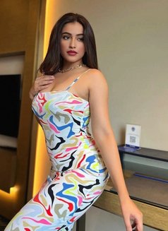 Priya - escort in New Delhi Photo 2 of 4