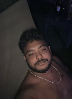 Nee L - Male escort in Kolkata Photo 4 of 5