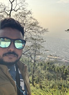 Nee L - Male escort in Kolkata Photo 5 of 5
