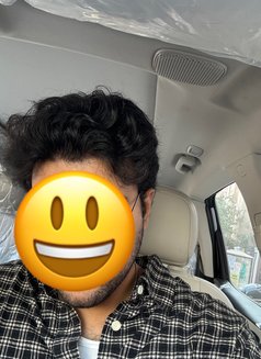 Neel Chatterjee - Male escort in Kolkata Photo 3 of 5