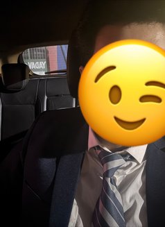 Neel Chatterjee - Male escort in Kolkata Photo 4 of 5