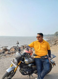 Neel - Male escort in Mumbai Photo 4 of 5