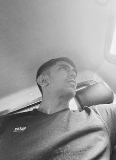 Neel - Male escort in Kolkata Photo 2 of 4