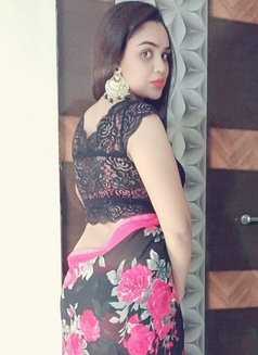 Neelam { Camshow } - escort in Kochi Photo 10 of 10