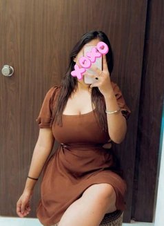 Neelam Tamil Escort Girl - puta in Colombo Photo 1 of 1