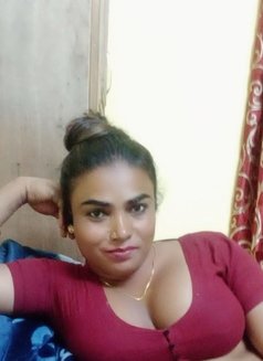 Neeli - Transsexual escort in Jalandhar Photo 2 of 3