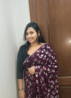 Neelu Tamil Young Private - puta in Abu Dhabi Photo 1 of 7