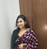 Neelu Tamil Young Private - puta in Abu Dhabi