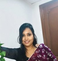 Radhisree Tamil Young - escort in Abu Dhabi Photo 3 of 7