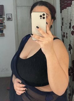 Bhabhi for cam - escort in Noida Photo 2 of 2