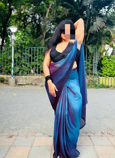 Milf for cam - escort in Mumbai Photo 2 of 2