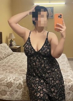 Bhabhi cam. - escort in Mumbai Photo 2 of 2