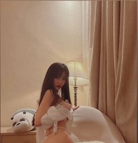 Neenah - puta in Bangkok