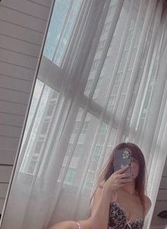 Neenah - puta in Bangkok Photo 8 of 28