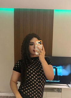 Neeno New - Transsexual escort in Khobar Photo 5 of 7