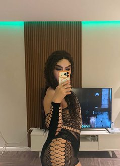 Neeno New - Transsexual escort in Khobar Photo 6 of 7