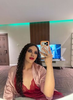 Neeno New - Transsexual escort in Khobar Photo 10 of 11