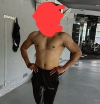 Neeraj - Male adult performer in New Delhi