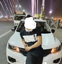 Neeraj - Male adult performer in New Delhi