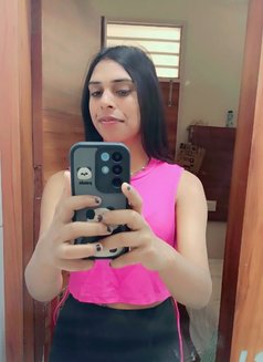 Neeru - Acompañantes transexual in New Delhi Photo 1 of 4