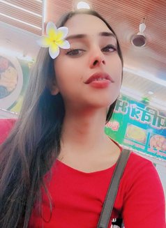 Neeru - Acompañantes transexual in New Delhi Photo 2 of 4