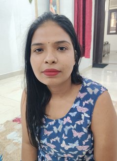 Neeru K Aur - puta in New Delhi Photo 1 of 1