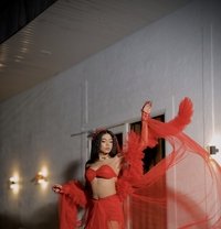 Neeru - Transsexual escort in New Delhi