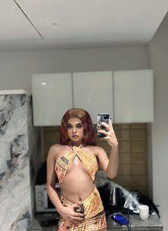 Neeru - Transsexual escort in New Delhi Photo 23 of 23