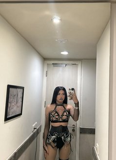 Neeru - Transsexual escort in Chandigarh Photo 23 of 26