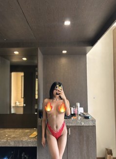 Neeru - Transsexual escort in Chandigarh Photo 3 of 26