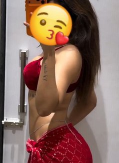 Neeru Slim Cam/meet - escort in New Delhi Photo 4 of 17