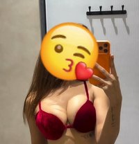 Neeru Slim Cam/meet - escort in New Delhi Photo 6 of 17