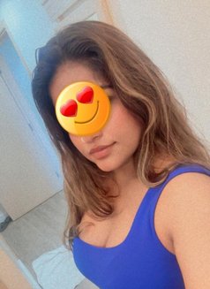 Neeta - escort in Dubai Photo 3 of 7