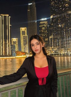 Neeta - escort in Sharjah Photo 2 of 3