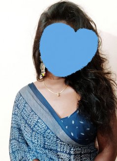 Neethu - escort in Chennai Photo 4 of 6