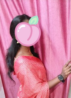Neethu - escort in Chennai Photo 5 of 6