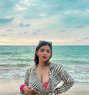 Neetu - puta in Dubai Photo 1 of 4